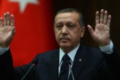 Κομισιόν: Μακριά από τις δεσμεύσεις της η Τουρκία, στενεύουν τα περιθώρια για τη βίζα