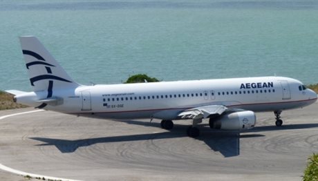 «Αερομαχία» Aegean με την Ryanair – «12 εκατ. επιβάτες και με σπατόσημο»