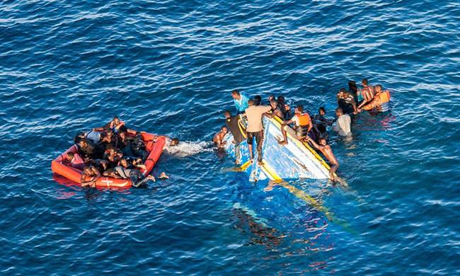 Φόβοι για 400 νεκρούς στη Μεσόγειο