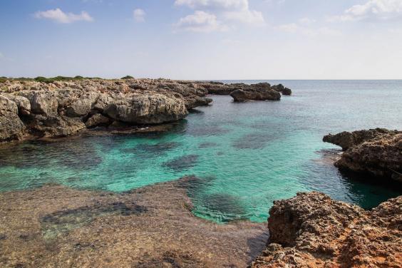 Τέσσερα ελληνικά νησιά στους 13 πιο φτηνούς προορισμούς διακοπών στην Ευρώπη
