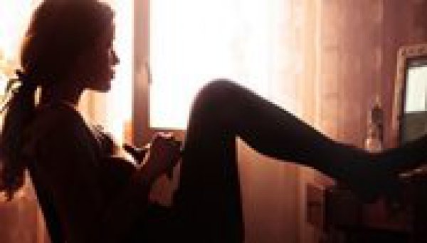 Ποια σeξουαλική πράξη διώχνει τη γυναικεία κατάθλιψη