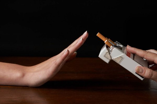 Οι καπνιστές στην Ελλάδα μειώνονται,όχι όμως και οι παθητικοί καπνιστές!