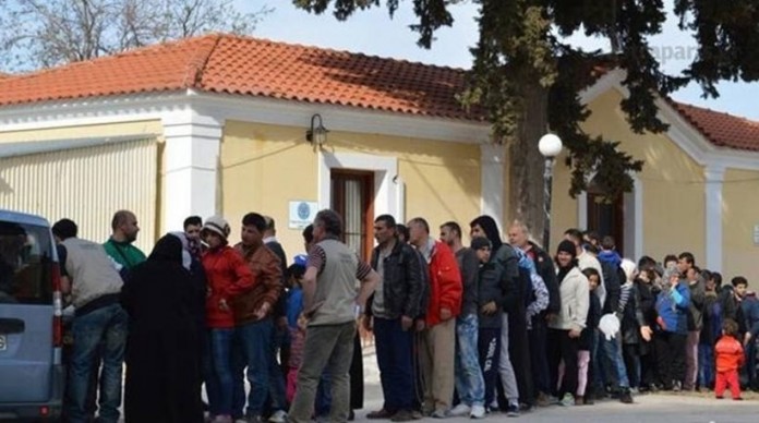 6.500 μετανάστες εγκλωβισμένοι σε Χίο, Λέσβο, Σάμο