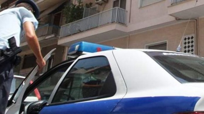 Απείλησε και επιτέθηκε σε αστυνομικούς στη Χίο
