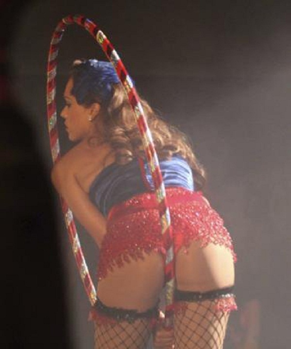 Ο «καυτός» χορός της Jessica Alba στο τρέιλερ της νέας της ταινίας