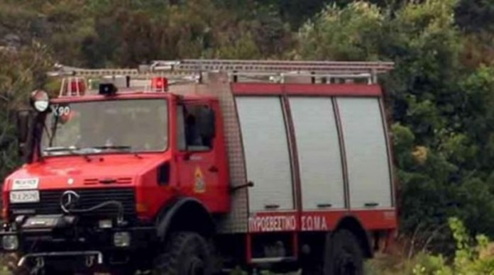 Κρήτη: Συναγερμός από φωτιά κοντά στο χωριό Αμύγδαλος
