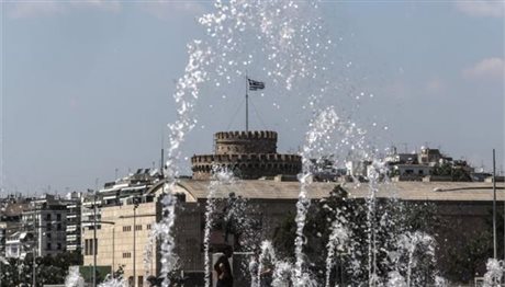 Καιρός στη Θεσσαλονίκη: Επιμένει ο καύσωνας και σήμερα