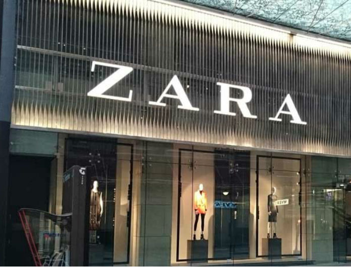 Το απόλυτο φόρεμα του καλοκαιριού από τα Zara – Δες πόσο κοστίζει