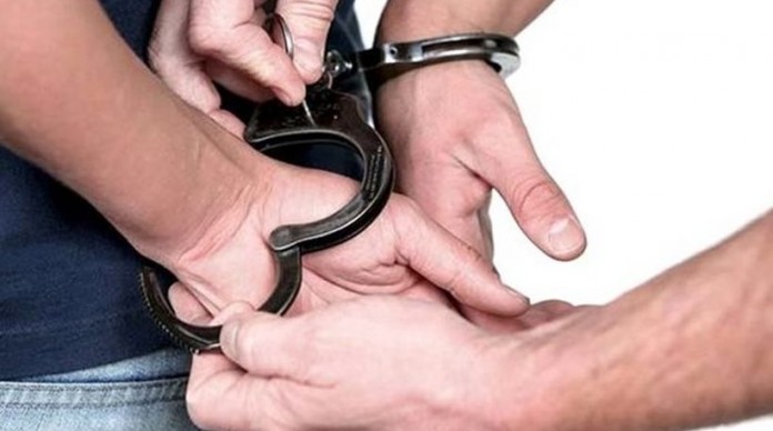 Θεσσαλονίκη: Αλλοδαπός συνελήφθη να μεταφέρει παράνομα 35 άτομα