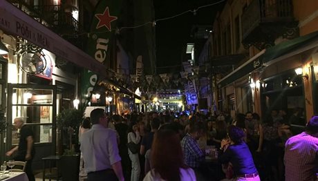Θεσσαλονίκη: Κοσμοσυρροή στη Γιορτή Μπύρας στα Λαδάδικα! (ΦΩΤΟ)