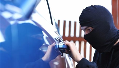 Χαλκιδική: Άνοιγαν αυτοκίνητα με ειδικά κλειδιά – πασπαρτού (φωτο)