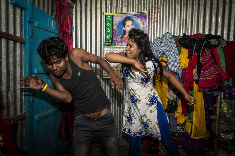 ΣΟΚ: Η ζωή μέσα σε οίκο ανoχής στο Μπαγκλαντές… [photos]