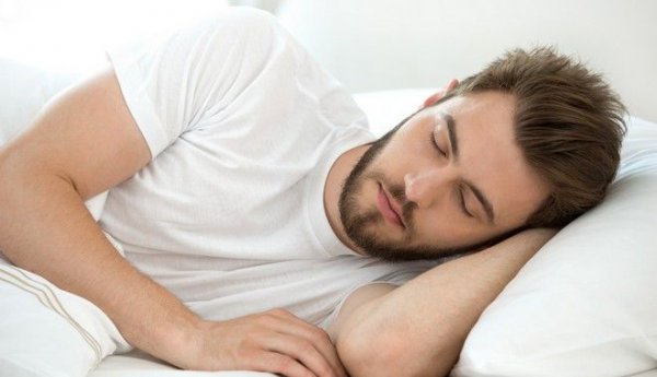 Κοιμήσου “πρώτη φορά αριστερά” και ανακάλυψε τα οφέλη στην υγεία σου