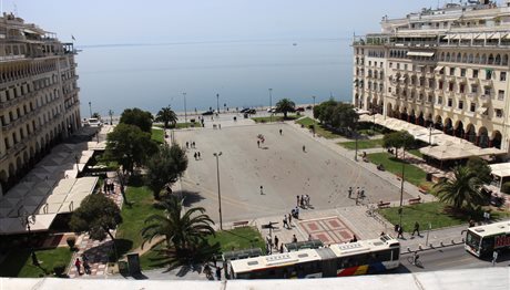 Θεσσαλονίκη: Οι ειδικοί στις τέντες, δροσίζουν το καλοκαίρι μας!