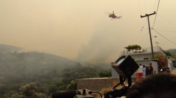 Μεγάλη φωτιά στη Χίο στην περιοχή Βέσσα