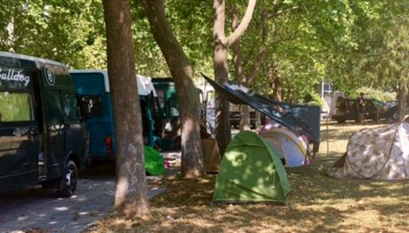 Θεσσαλονίκη: Στον Έβρο μεταβαίνουν οι συμμετέχοντες στο «No border Camp»