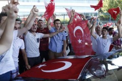Προεδρικό διάταγμα στην Τουρκία κλείνει δεκάδες μέσα ενημέρωσης