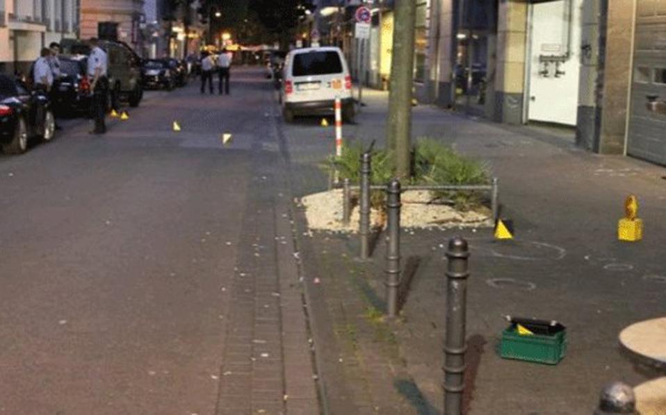 Γερμανία: Ένας τραυματίας σε συμπλοκή με μαχαίρι και πυροβολισμούς