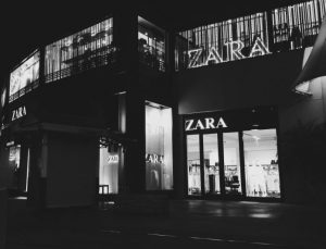 Tα πιο κομψά παντελόνια των Zara για να ανανεώσεις την γκαρνταρόμπα σου! Οι τιμές τους μοναδικές!