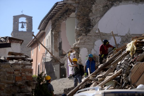 Στους 247 οι νεκροί από τον σεισμό στην Ιταλία