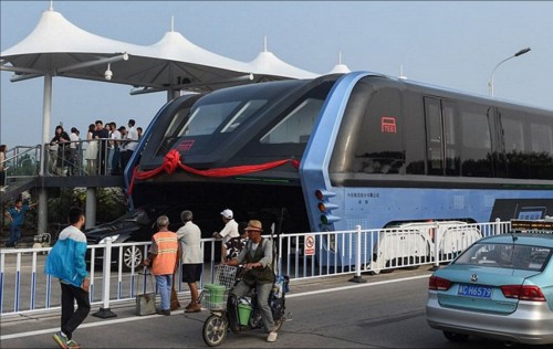 Στους δρόμους της Κίνας το λεωφορείο του μέλλοντος