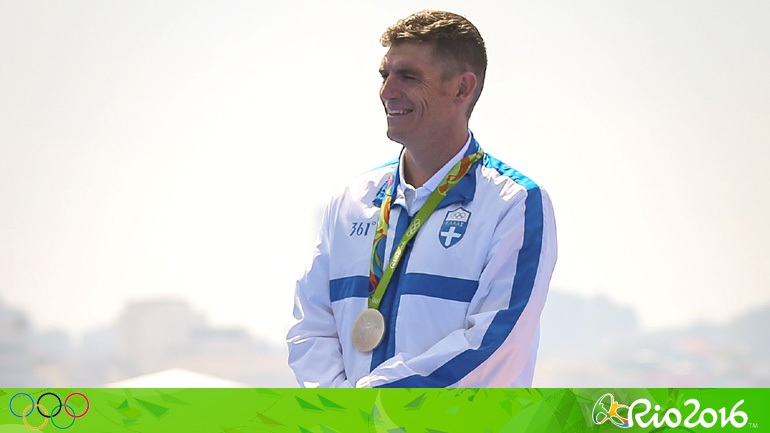 «Η ΠΑΕ Ολυμπιακός συγχαίρει τον Σπύρο Γιαννιώτη»