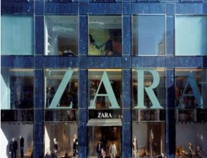 Έφτασε η εποχή να φορέσεις το πιο alternative κομμάτι! Τα πιο οικονομικά oversized πουκάμισα των Zara