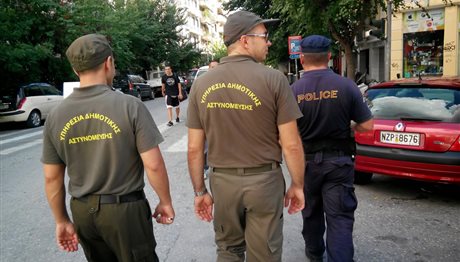 Θεσσαλονίκη: Επιτέθηκε σε δημοτικούς αστυνομικούς και «έφαγε» 20 μήνες φυλακή