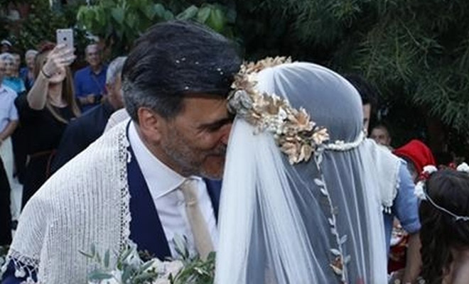 Δεν θα πιστεύετε ποια ηθοποιός παντρεύτηκε στην Κρήτη κάτω από άκρα μυστικότητα [Εικόνες]
