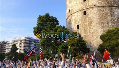 ΤΩΡΑ: Παρέλαση των Εθνών από… Σεφ, στη Θεσσαλονίκη! (ΦΩΤΟ)