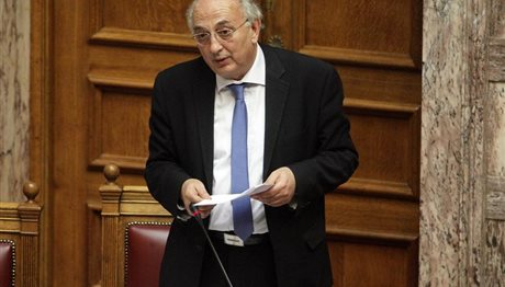 Γ. Αμανατίδης: «H Ελλάδα  εξακολουθεί να μην αναγνωρίζει  τα διαβατήρια των Σκοπίων»