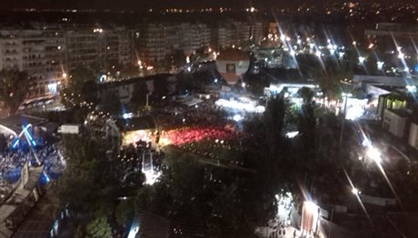 ΤΩΡΑ: Με στόχο νέο Ρεκόρ Γκίνες… περικύκλωσαν τη Θεσσαλονίκη! (ΦΩΤΟ)