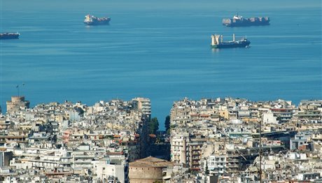 Καιρός στη Θεσσαλονίκη: Αίθριος καιρός με λίγες νεφώσεις σήμερα