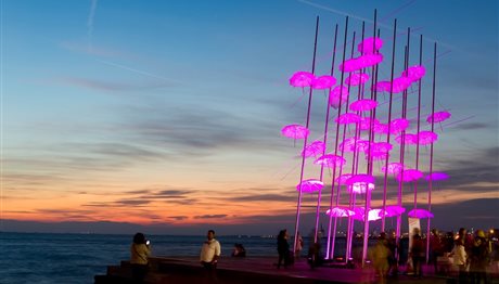 Θεσσαλονίκη: Απόψε το βράδυ οι Ομπρέλες θα «ντυθούν» στα ροζ!