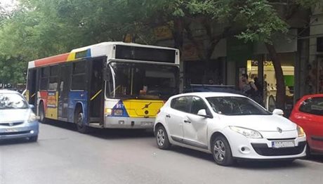 Θεσσαλονίκη: Μεθυσμένος οδηγός τράκαρε 3 ΙΧ στο κέντρο