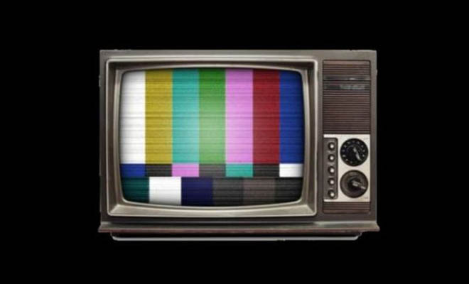 Επιτέλους: Ποιο λατρεμένο πρόγραμμα επιστρέφει σήμερα στην ελληνική τηλεόραση μετά από πολλά χρόνια;