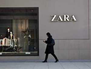 Zara: Το παλτό με την πιο in fashion απόχρωση που έχει προκαλέσει πανικό!