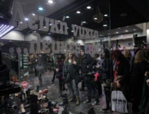 Χαμός στην αγορά! Έρχεται η «Λευκή Νύχτα» με ανοιχτά τα μαγαζιά και… όχι μόνο! (Photos)