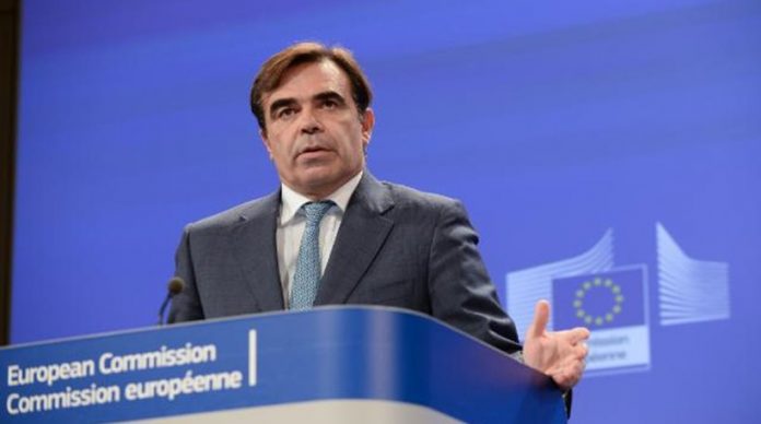 Κομισιόν: Θα εξεταστεί από το Eurogroup η επιστολή Τσακαλώτου