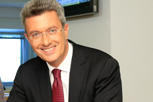 Ο Νίκος Χατζηνικολάου παρουσιαστής του κεντρικού δελτίου ειδήσεων του ANT1