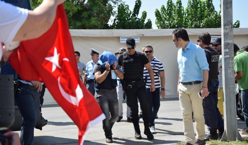 Να μην εκδοθούν και οι υπόλοιποι 4 Τούρκοι αξιωματικοί ζητά ο εισαγγελέας