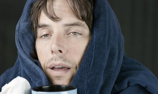 Κρυολόγημα και γρίπη: Γιατί οι άντρες αρρωσταίνουν πιο συχνά