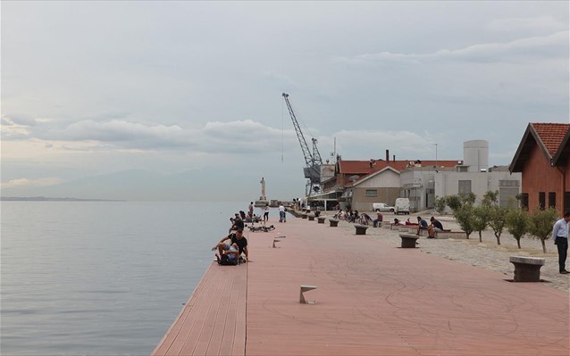 Θεσσαλονίκη: Σε «πορτοκαλί συναγερμό» το λιμάνι, λόγω αγροτικών κινητοποιήσεων