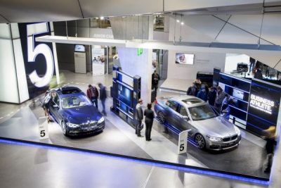Η νέα BMW Σειρά 5 στο BMW Welt