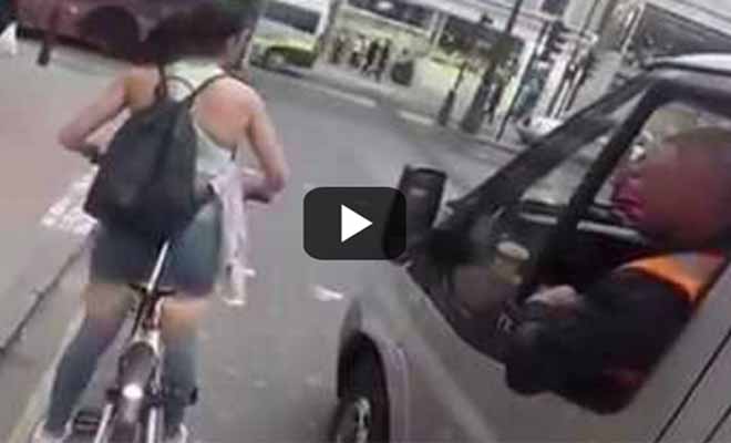Οδηγός κάνει καμάκι σε ποδηλάτρια και την αγγίζει – Δείτε την αντίδρασή της! [Βίντεο]