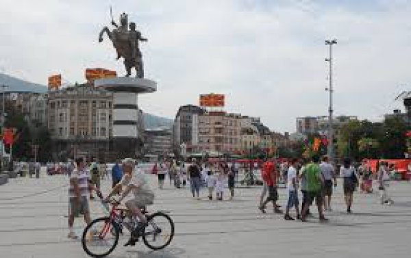 Σκόπια και Αλβανία στήνουν σκηνικό ανάφλεξης στην ΠΓΔΜ