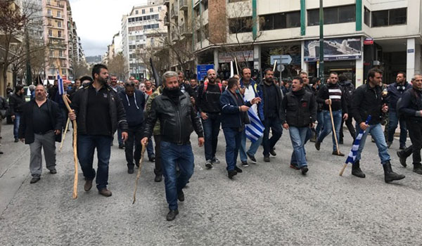 Ολοκληρώθηκε η πορεία των αγροτών στο κέντρο της Αθήνας