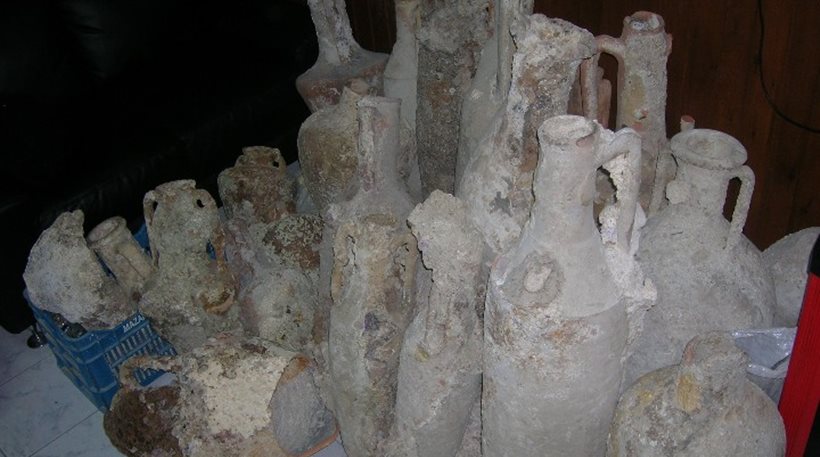 Ρόδος: Αρχαία πήλινα αντικείμενα βρέθηκαν σε αποθήκη 46χρονου