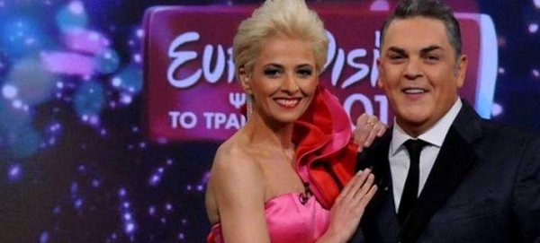 Η παρουσιάστρια της Εurovision απαντά σε όσους χαρακτήρισαν το ντύσιμό της κιτς