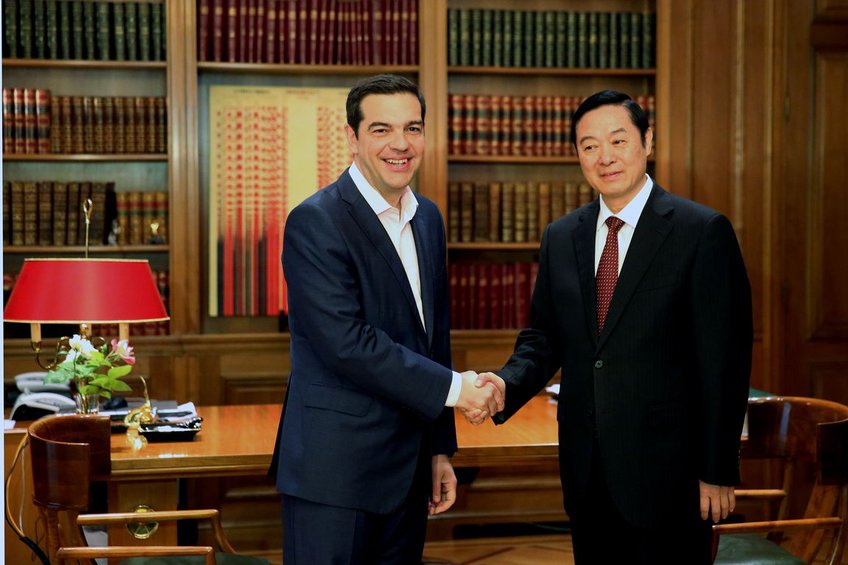 Συνάντηση Τσίπρα με ανώτατο Κινέζο αξιωματούχο – Ξεκινά το Έτος Ελλάδας-Κίνας 2017